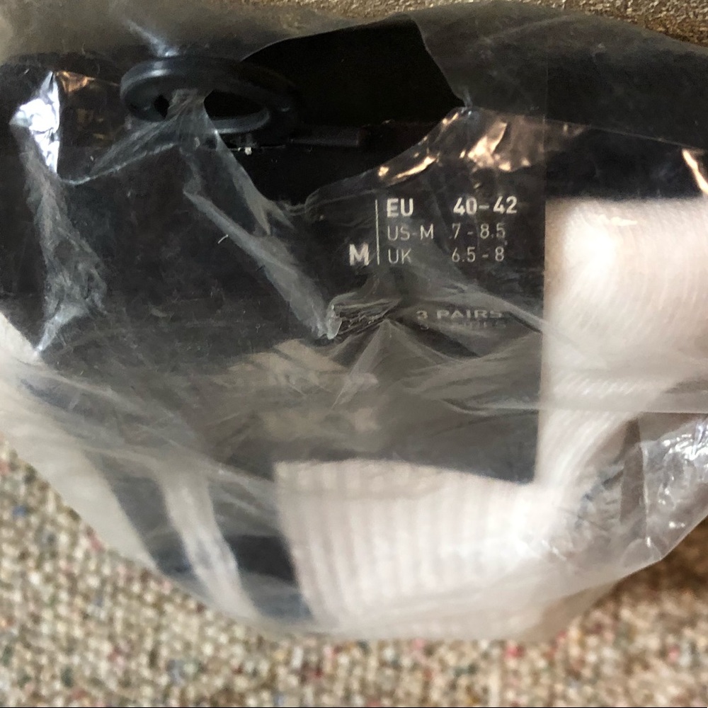 🎉 HP🎉 🆕 IVY PARK x adidas Logo Socks 3 Pack Medium - Picture 7 of 9
